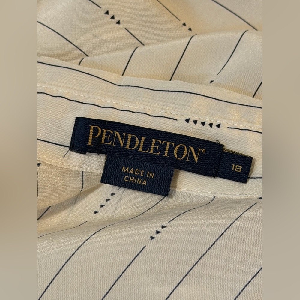 Pendleton Silk Blouse Button Top Flutter Sleeve Arrow Stripe Cream - Picture 11 of 12